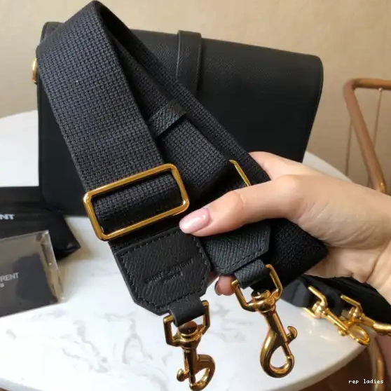 Repzbay REP CASSANDRE CHAIN WALLET YSL MATELASSÉ 0627